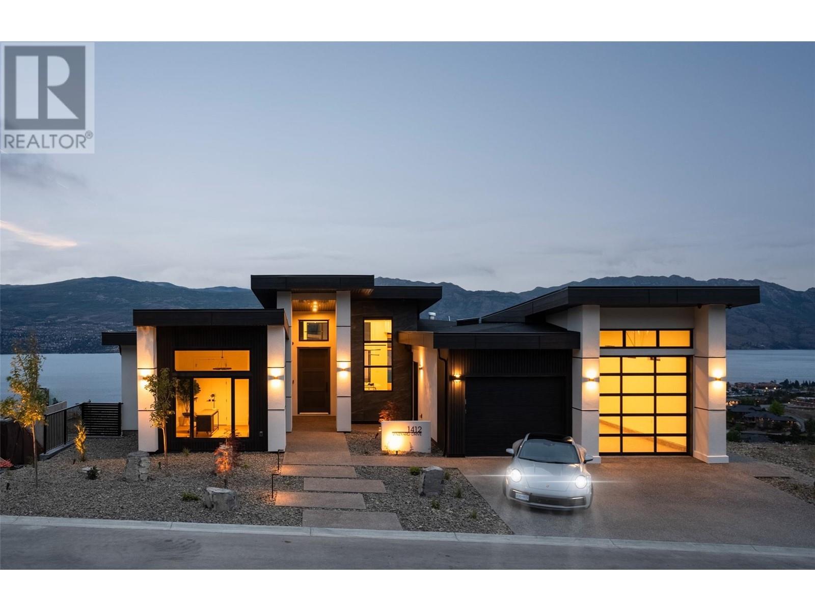 1412 Vineyard Drive, West Kelowna