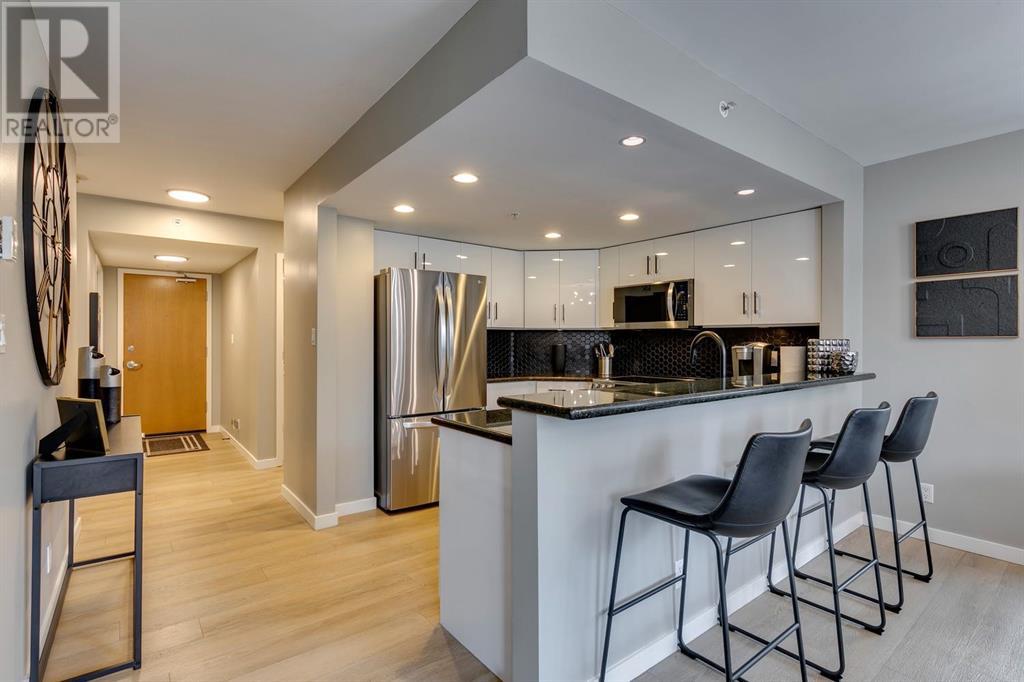 Single Family House for Sale in    Avenue SW Downtown West End Calgary 
