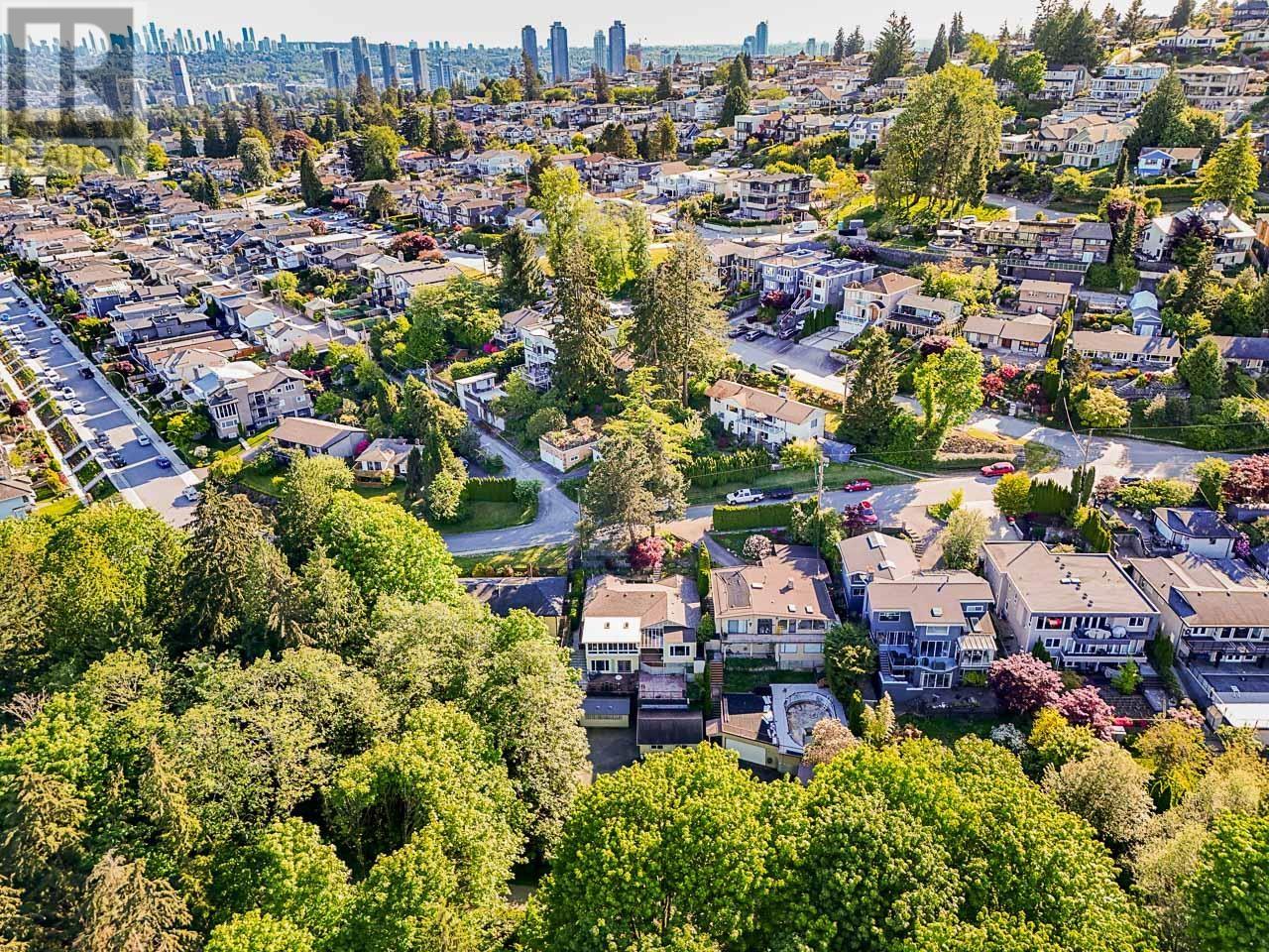 Photo 31 of 5823 Highfield Drive, Burnaby BC