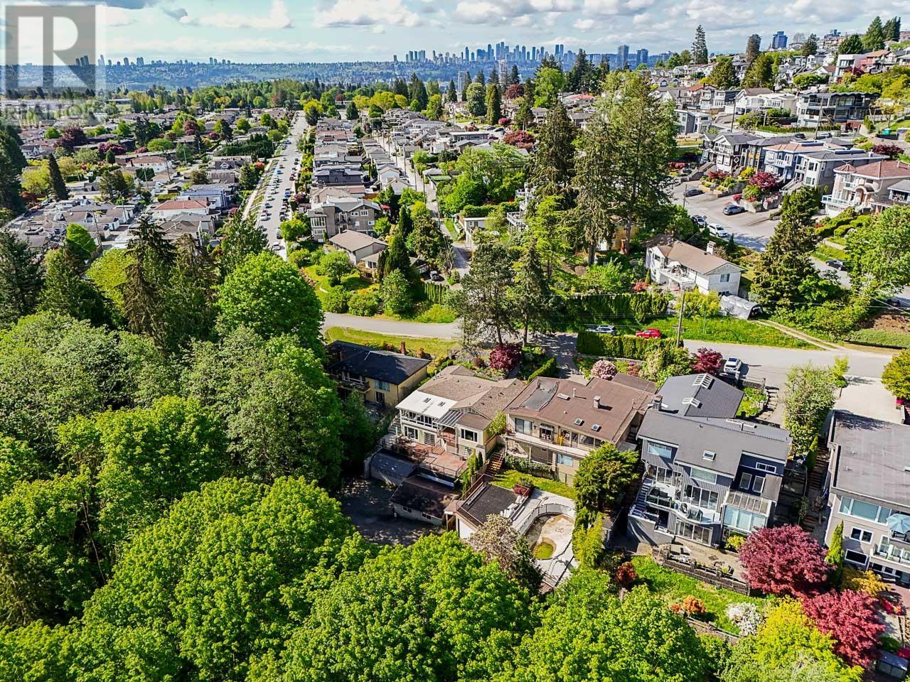 Photo 30 of 5823 Highfield Drive, Burnaby BC