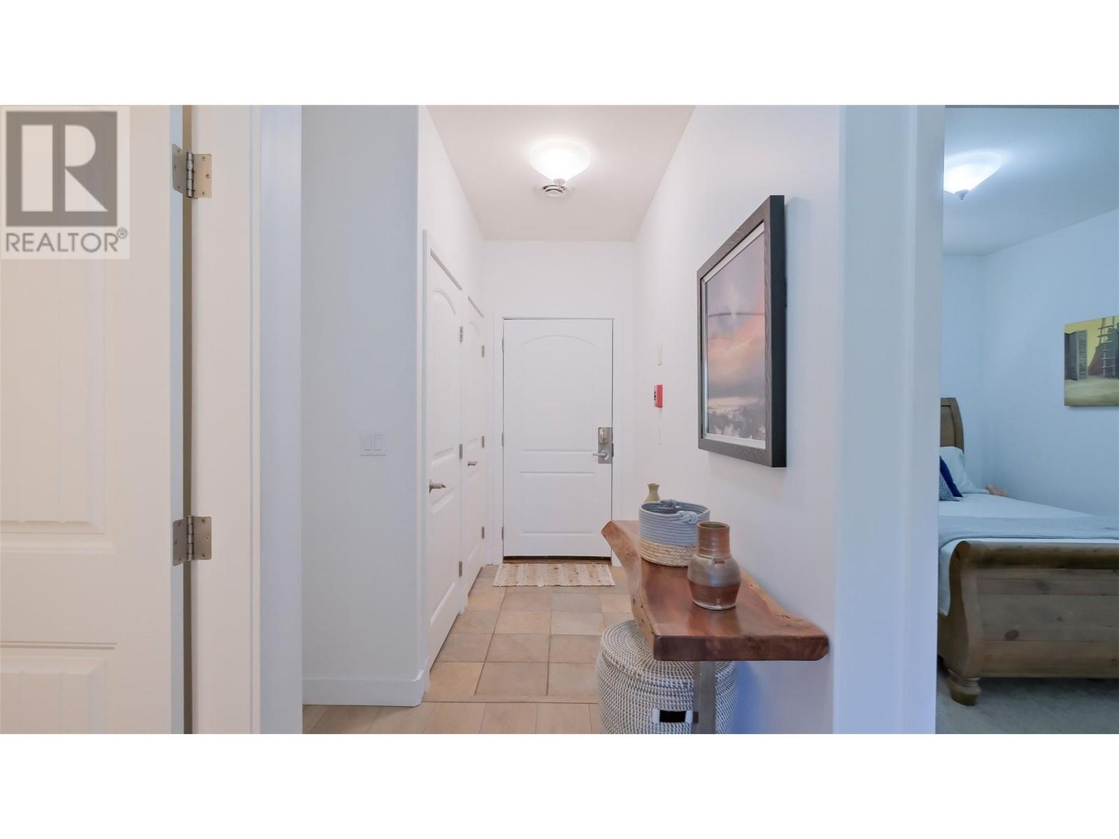 #2102 4042 PRITCHARD DRIVE - Image 20