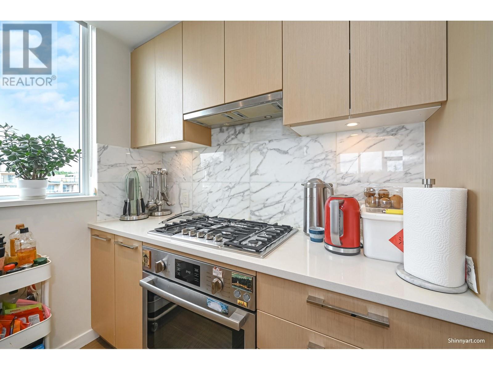 804 3533 ROSS DRIVE, Vancouver