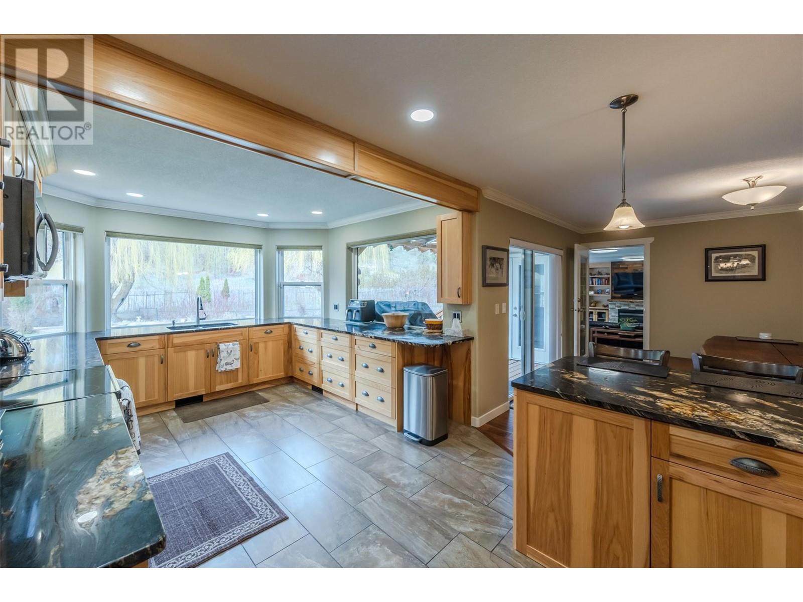 16612 Garnet Valley Road, Summerland