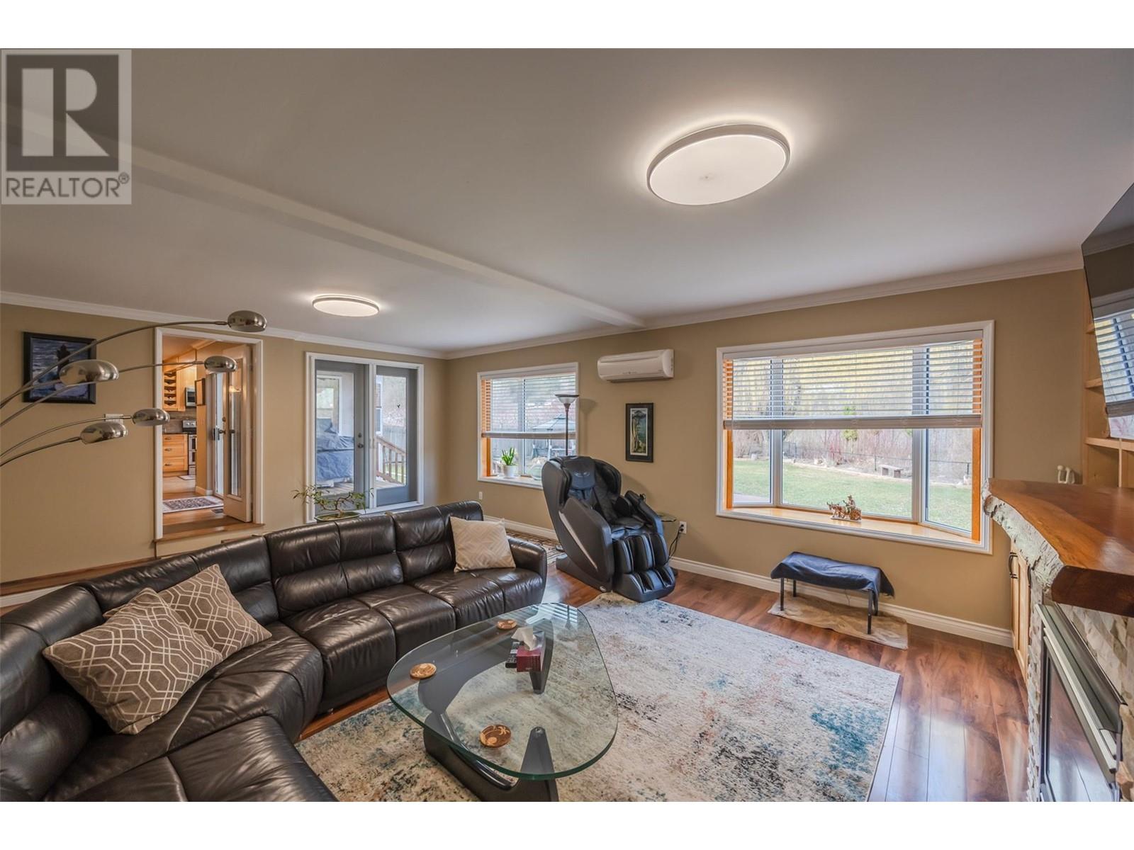 16612 Garnet Valley Road, Summerland