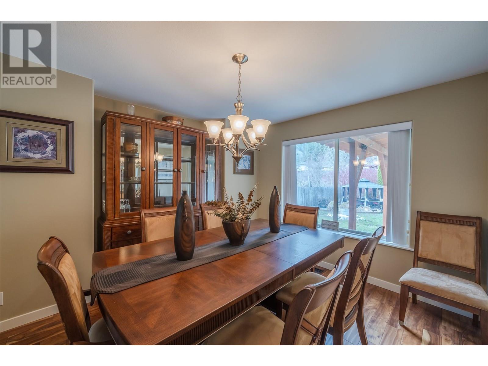 16612 Garnet Valley Road, Summerland