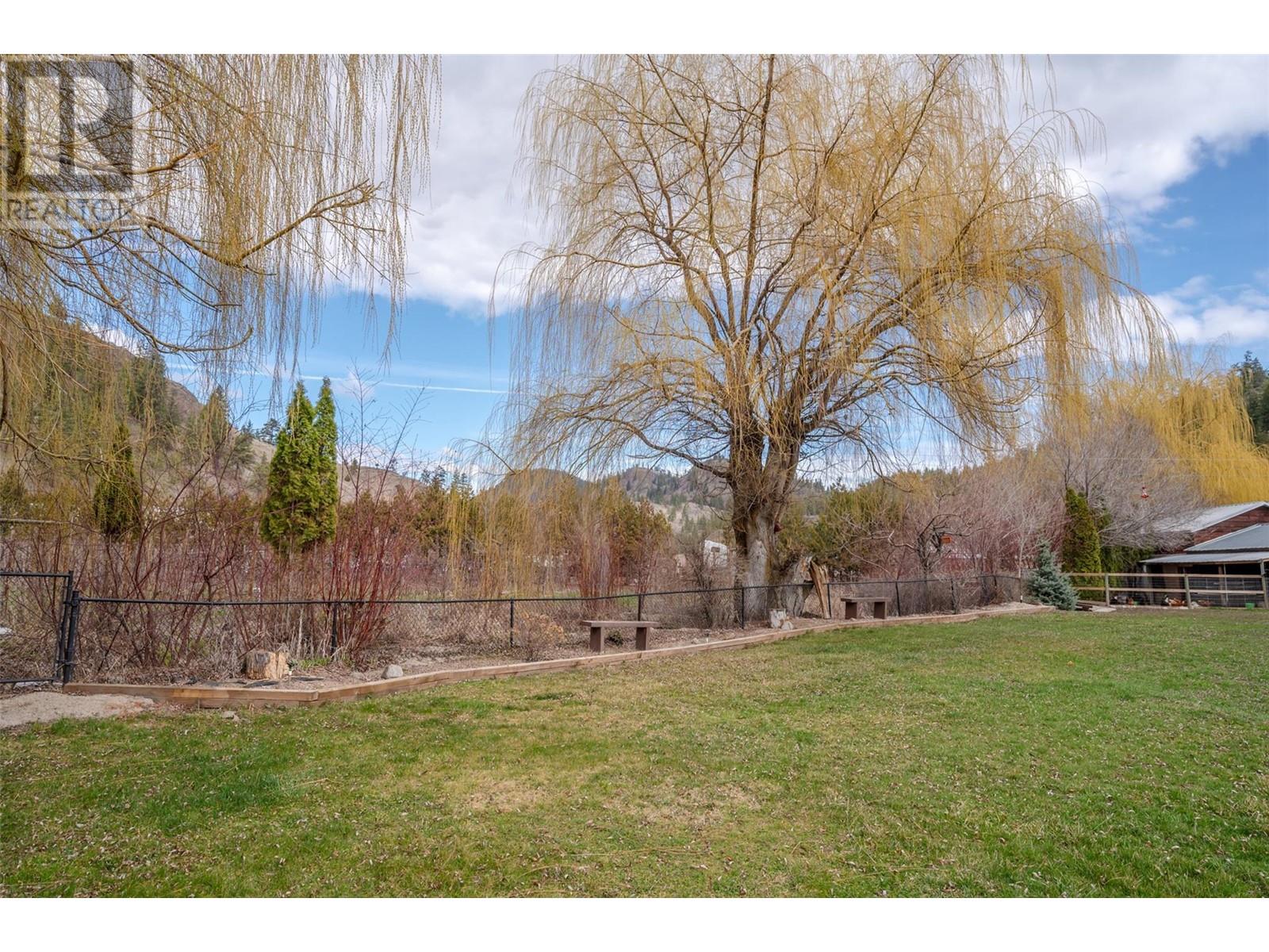 16612 Garnet Valley Road, Summerland