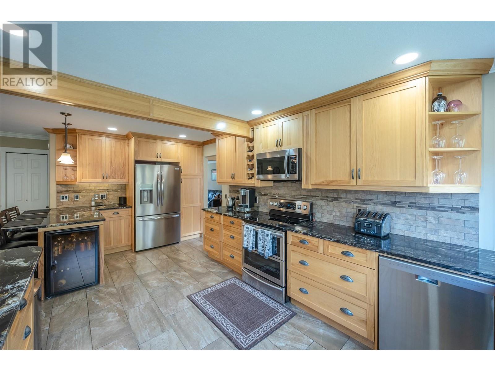 16612 Garnet Valley Road, Summerland