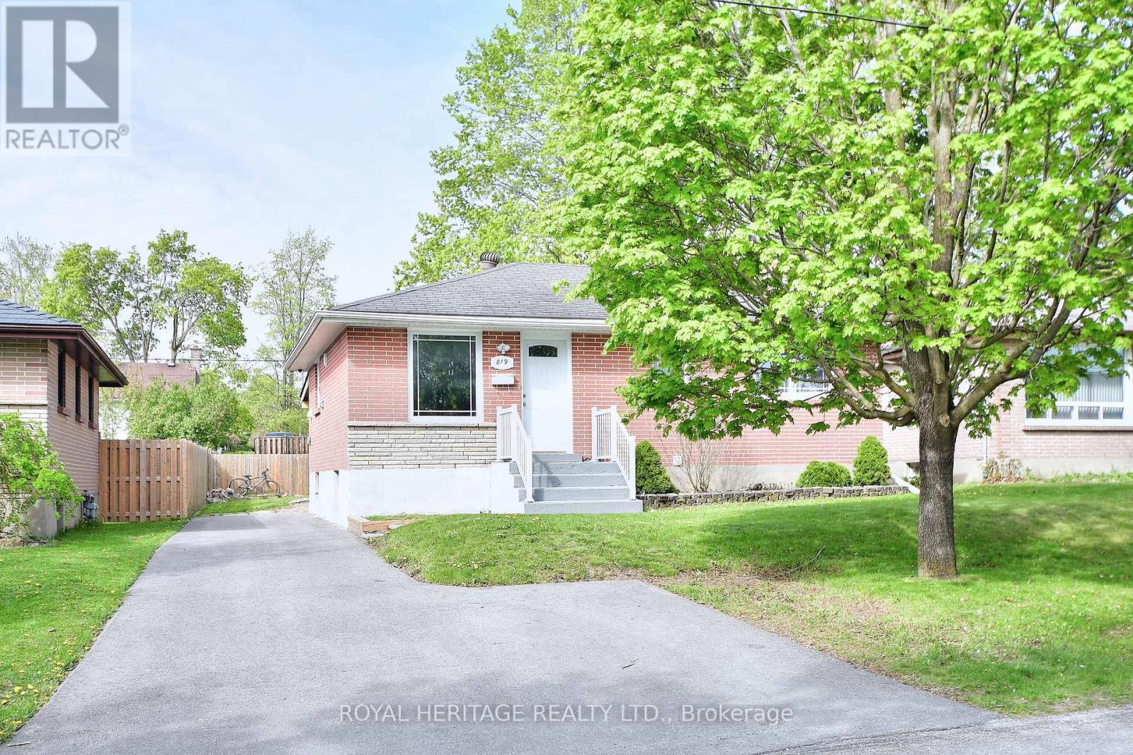 Photo 1 of 819 Brookdale Crescent, Peterborough North ON