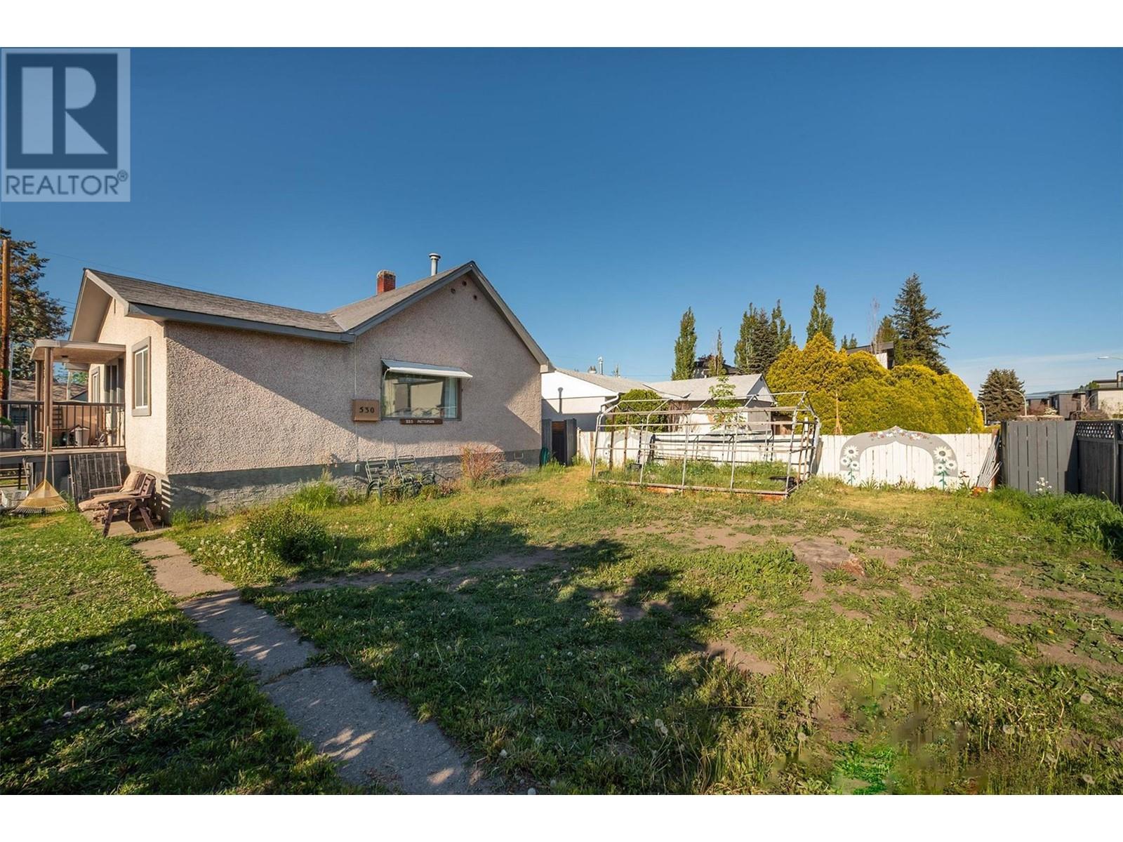  530 Patterson Avenue, Kelowna