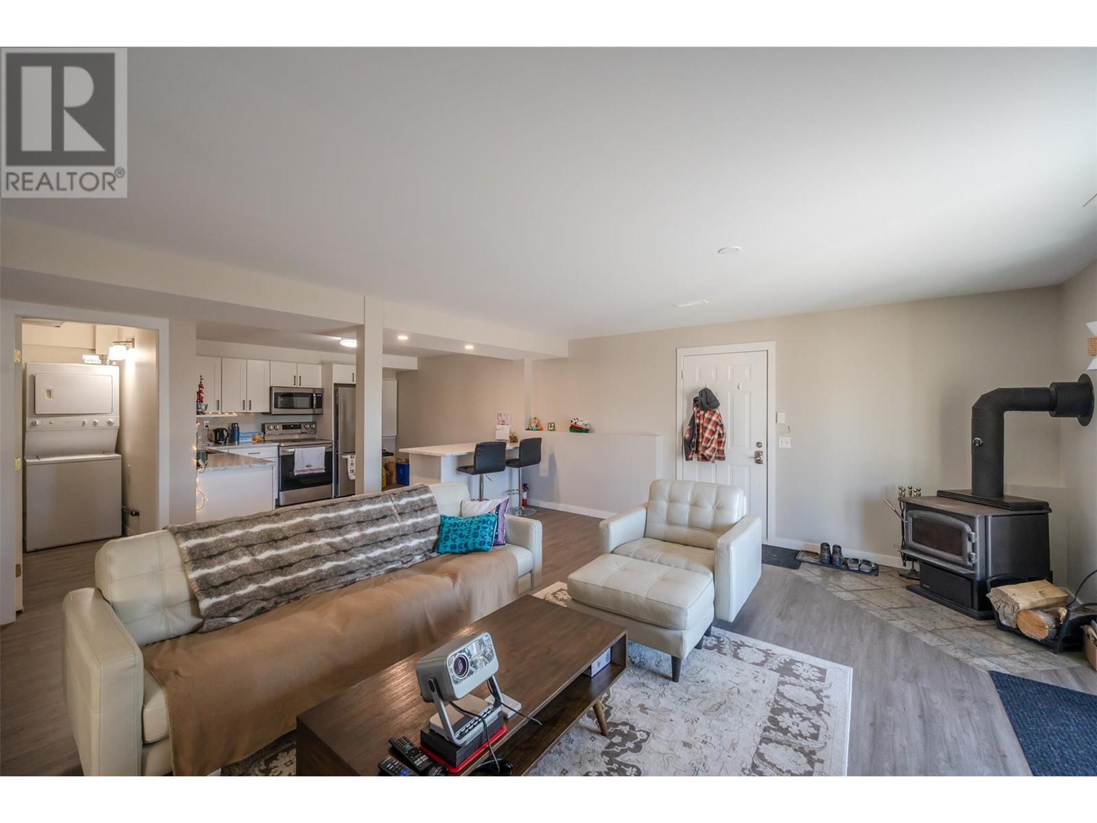  13424 Hermiston Drive, Summerland