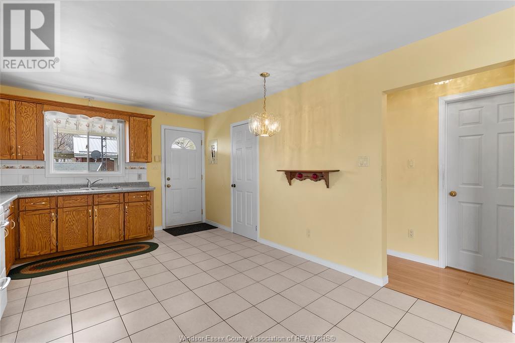 Photo 14 of 156 Lakeshore, Leamington ON