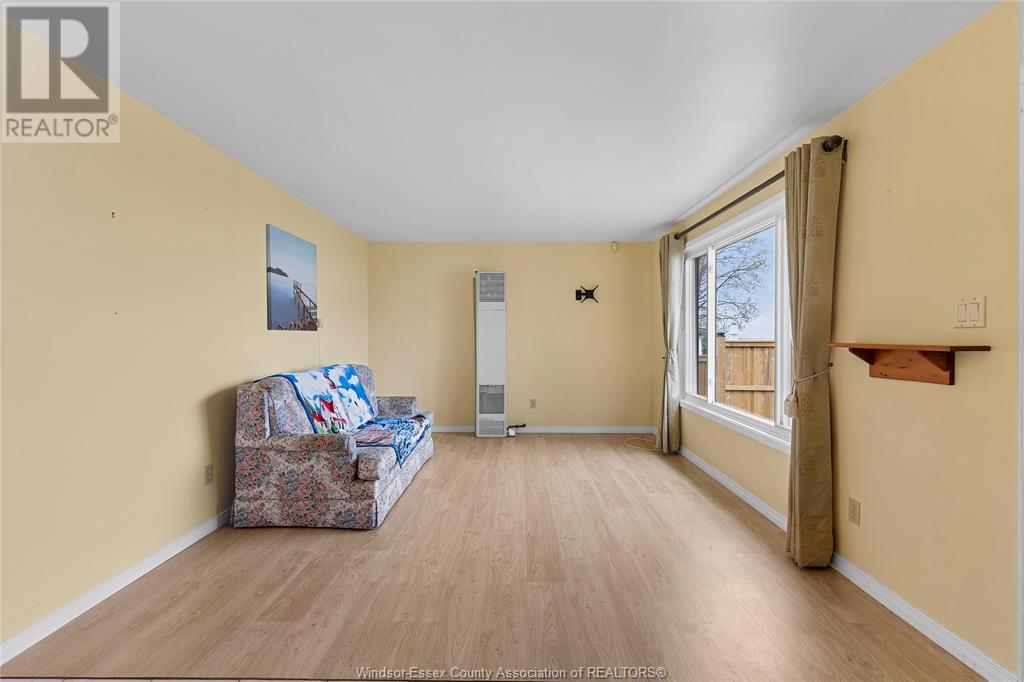 Photo 7 of 156 Lakeshore, Leamington ON