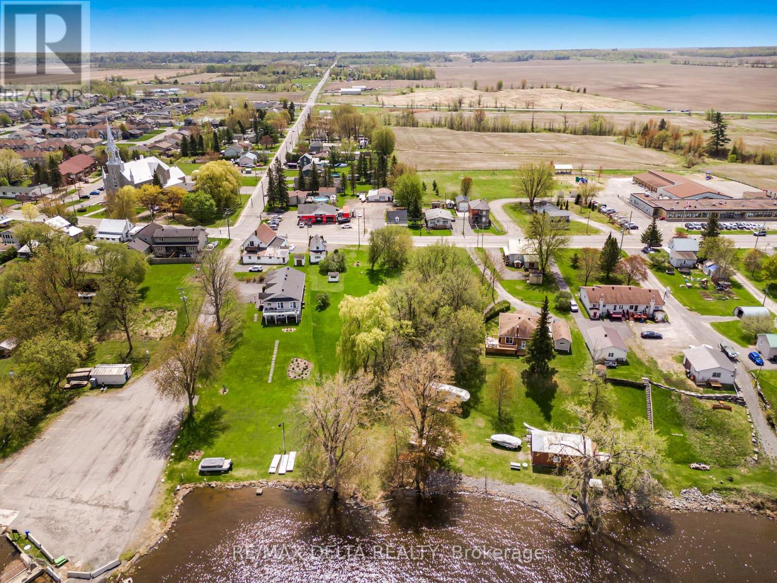 Photo 10 of 3211 Main Street, Alfred And Plantagenet ON