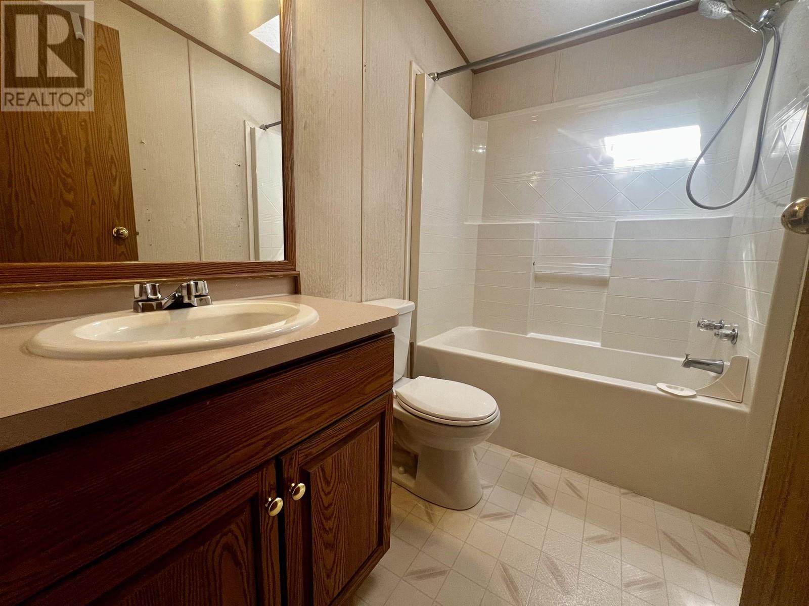 #8-4619 QUEENSWAY Drive, Terrace