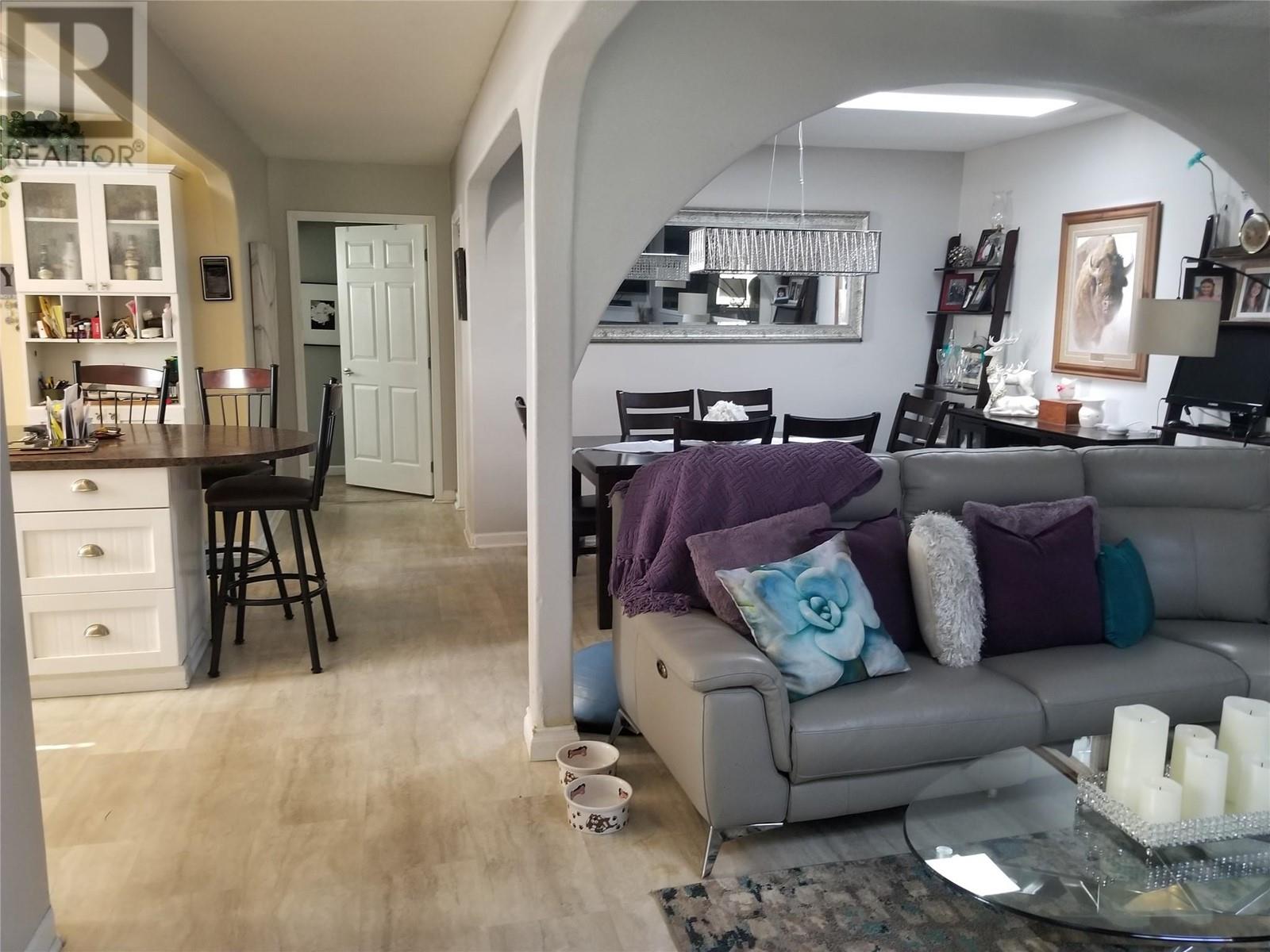 Photo 18 of 721 725 Shuswap Avenue, Chase BC