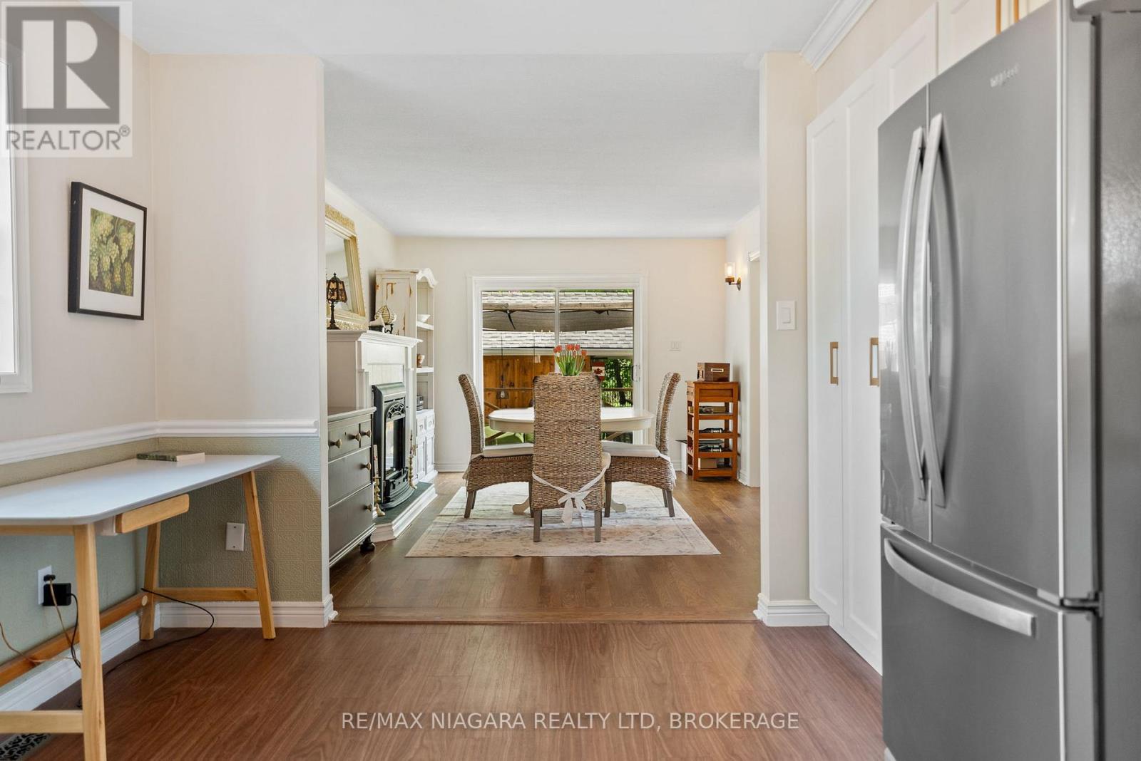 Photo 3 of 514 King Street, Niagaraonthelake ON