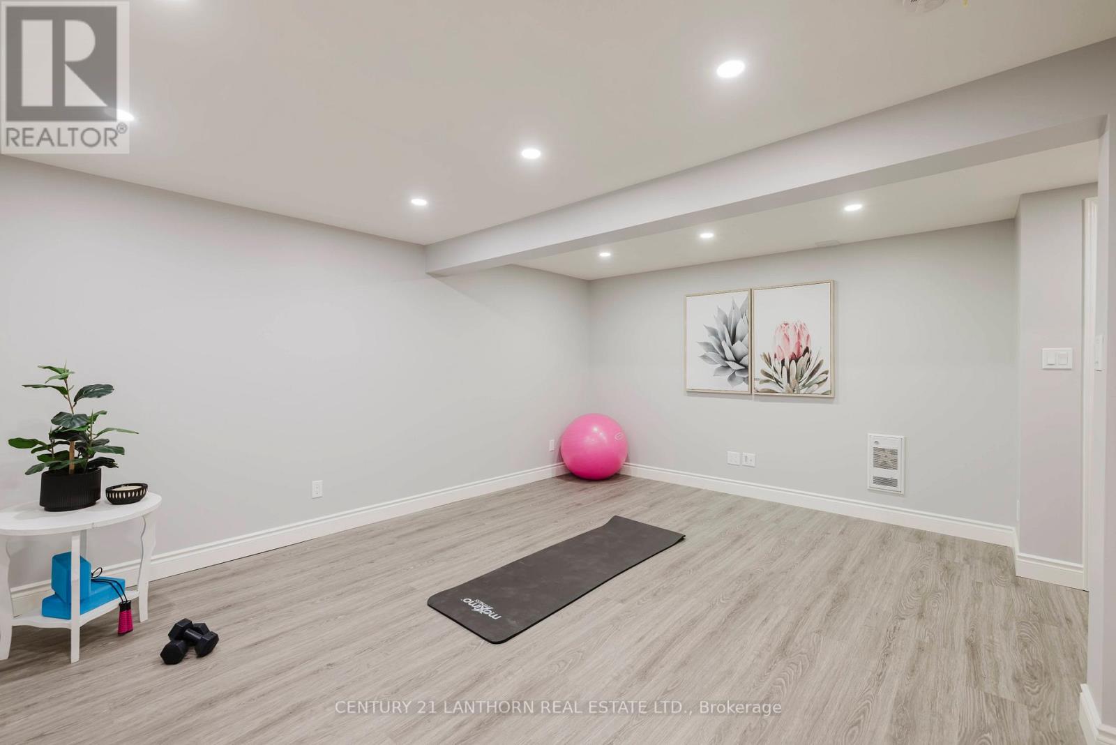 Photo 26 of H 201 North Park Street, Belleville ON