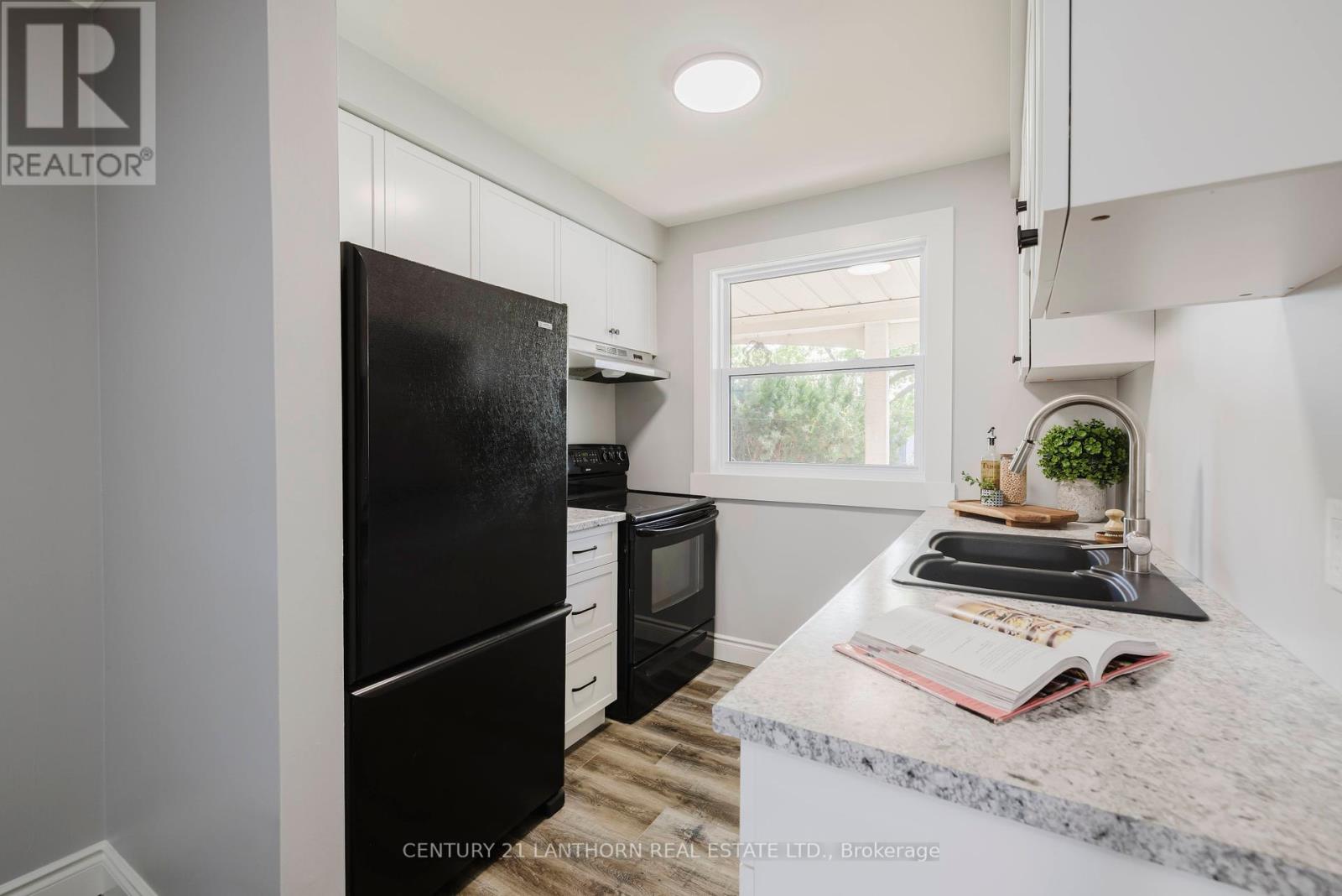 Photo 7 of H 201 North Park Street, Belleville ON