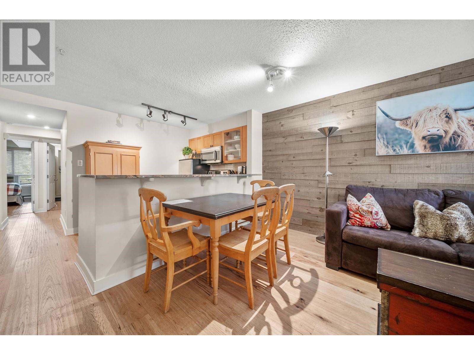 7/7a 4388 NORTHLANDS BOULEVARD, Whistler