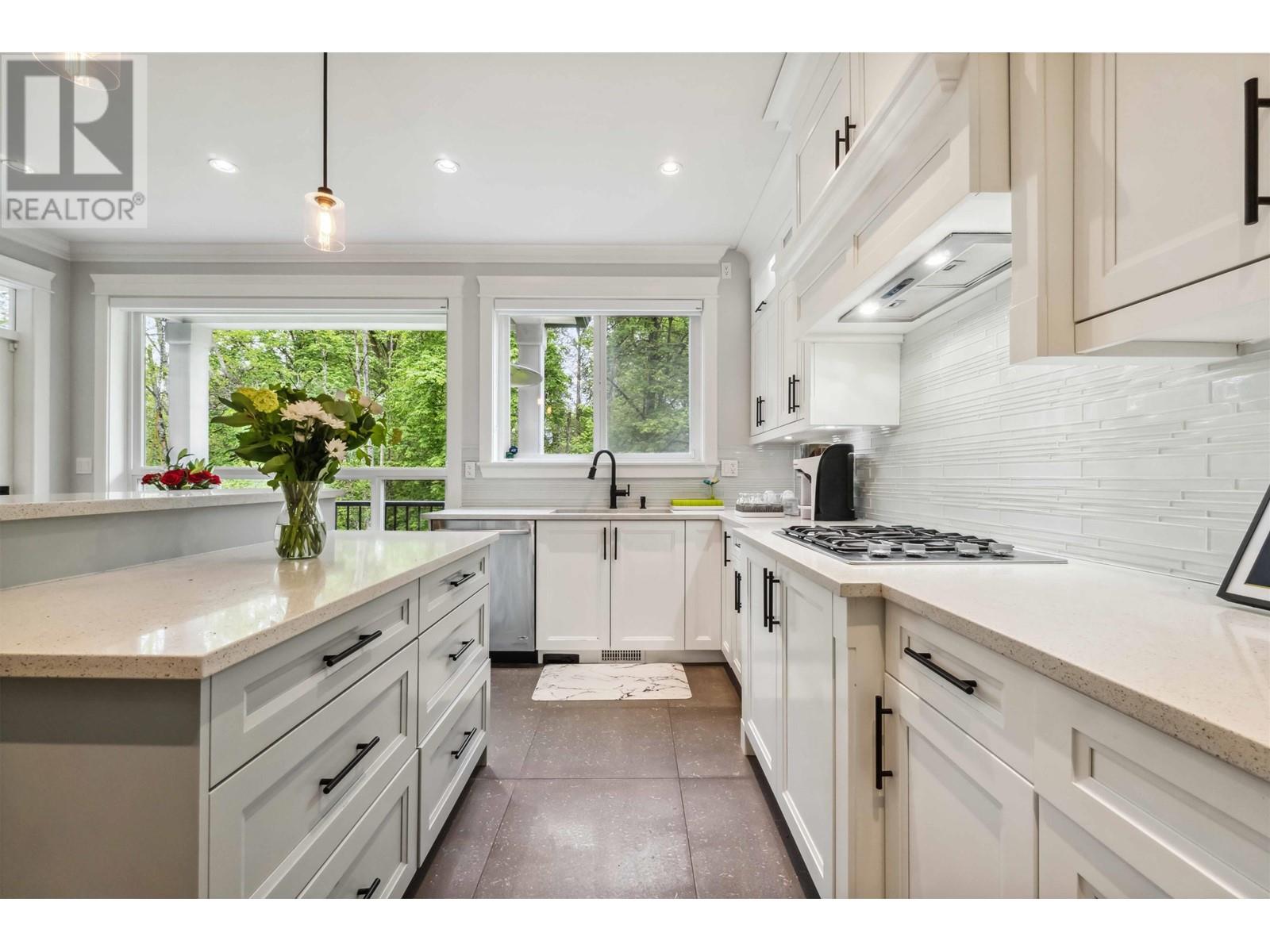 Photo 15 of 11718 236 Street, Maple Ridge BC