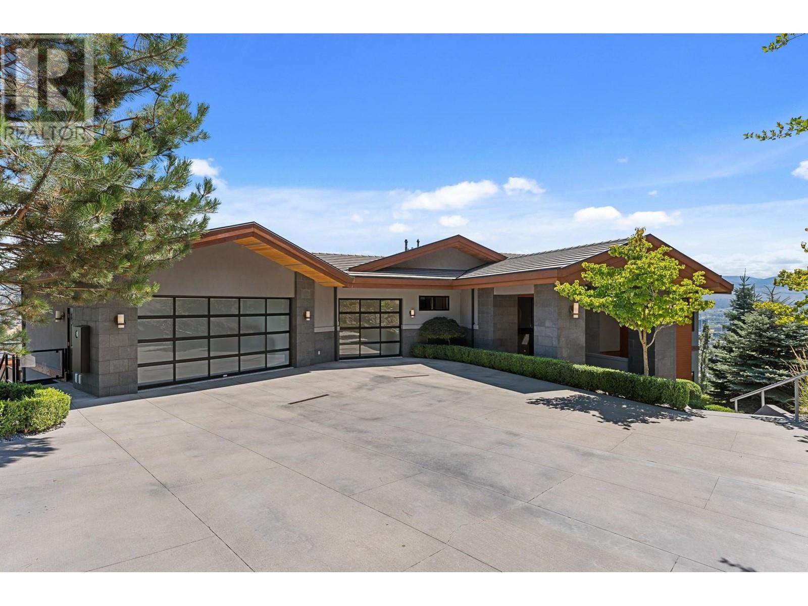 733 Forestridge Lane, Kelowna