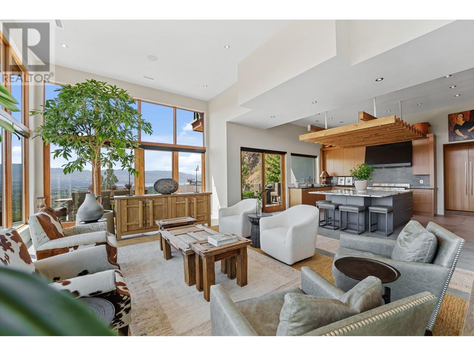  733 Forestridge Lane, Kelowna