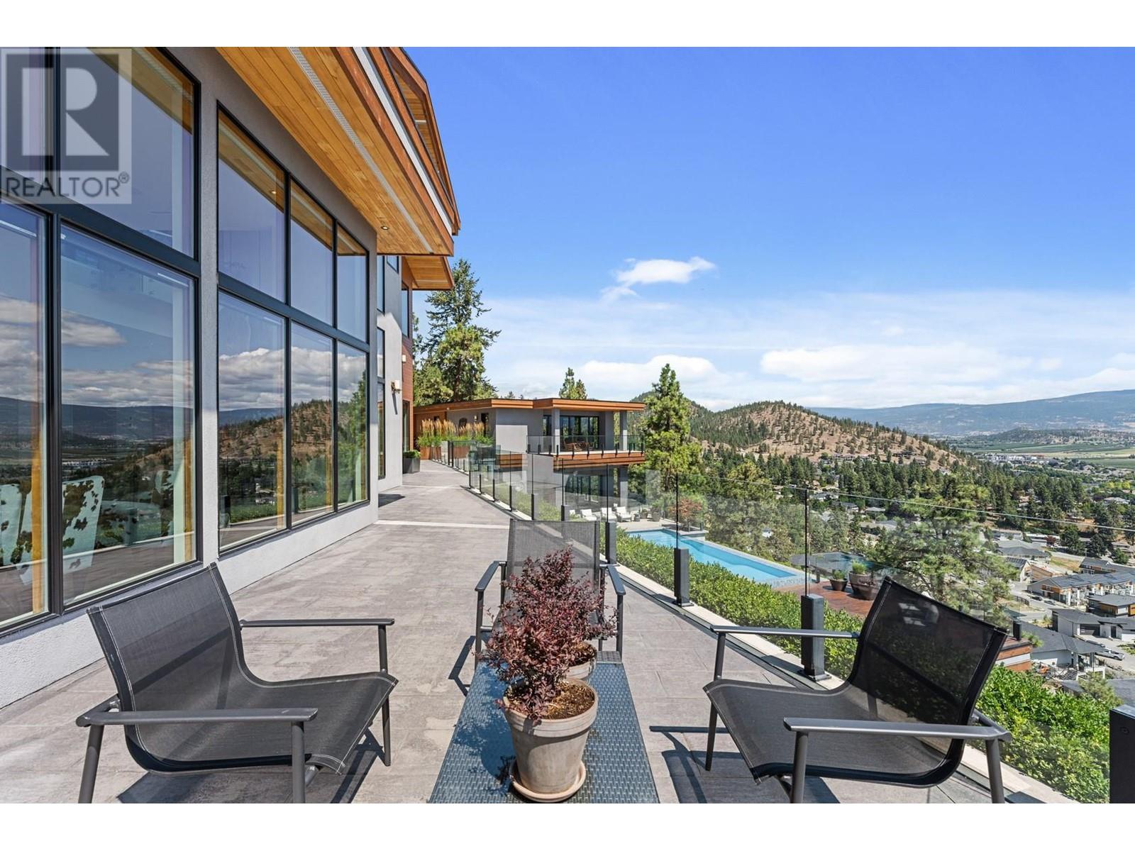 733 Forestridge Lane, Kelowna