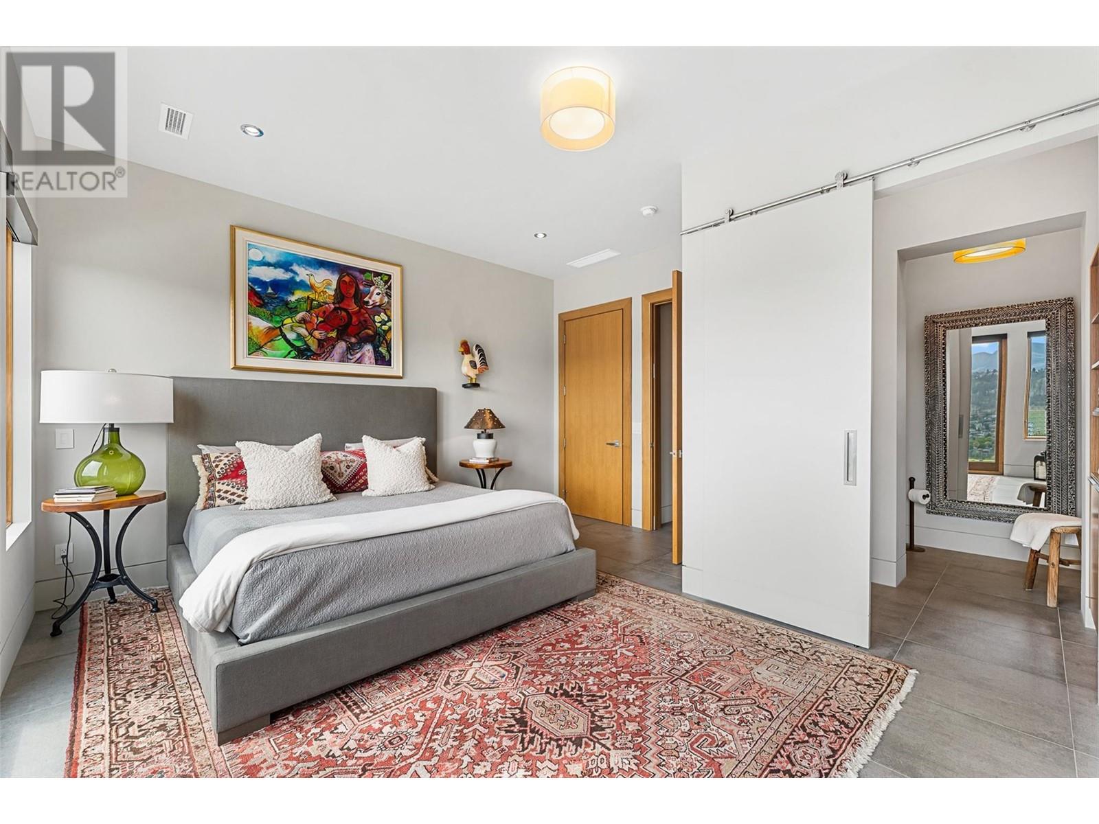 733 Forestridge Lane, Kelowna