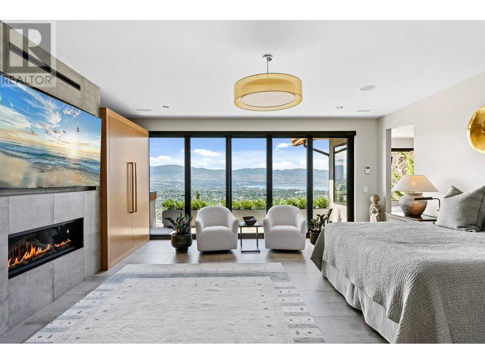 733 Forestridge Lane, Kelowna