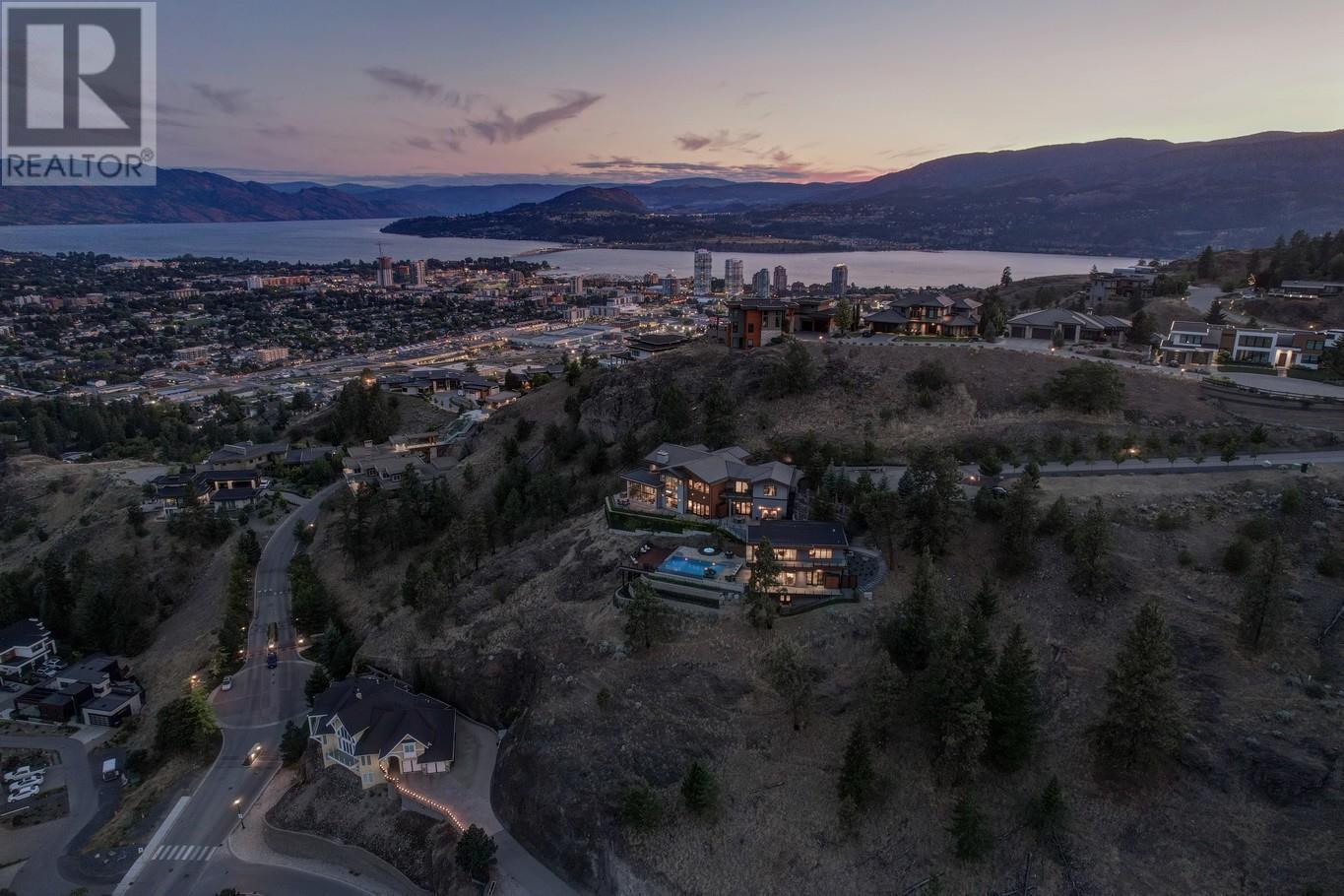 733 Forestridge Lane, Kelowna