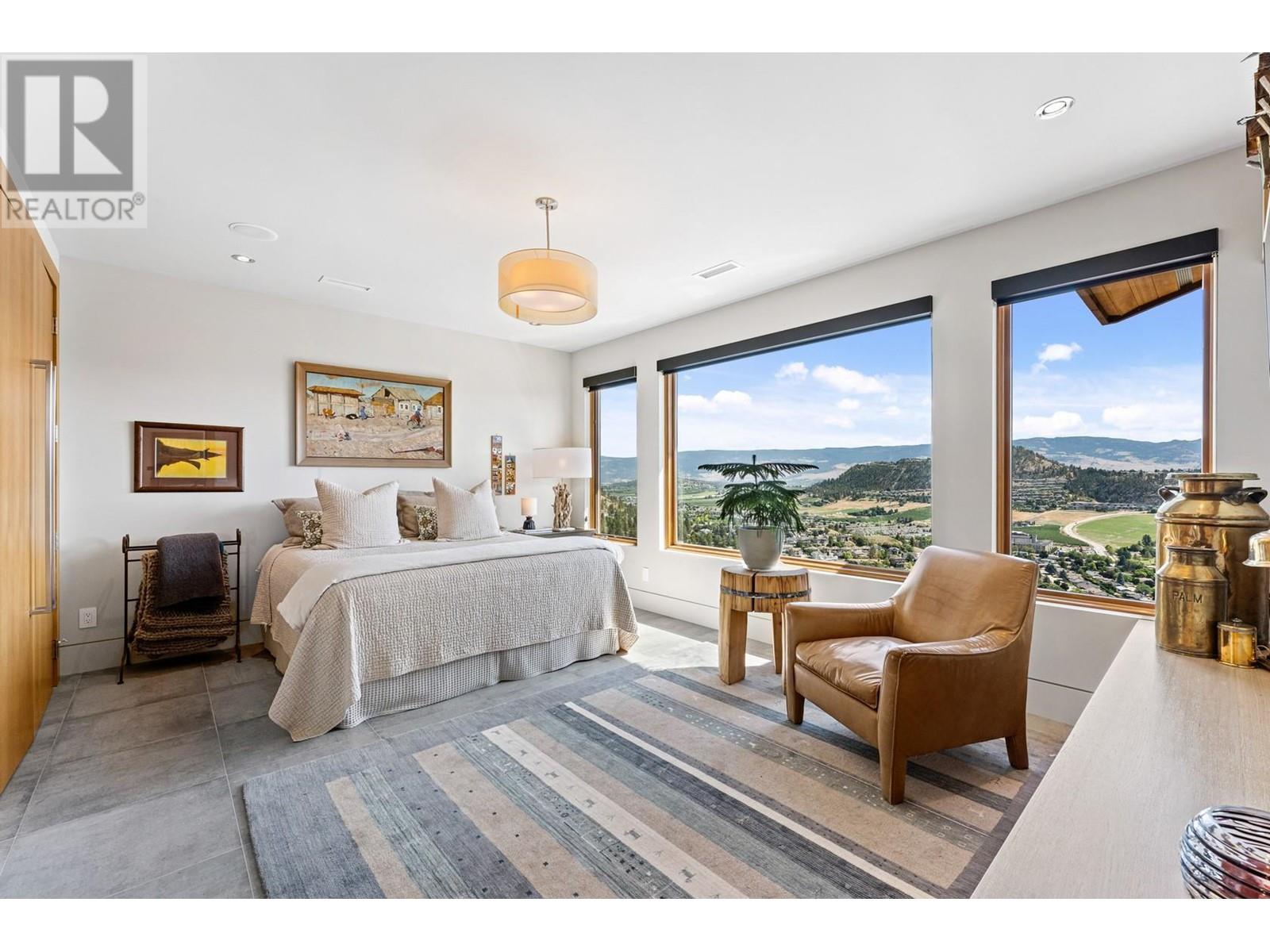 733 Forestridge Lane, Kelowna