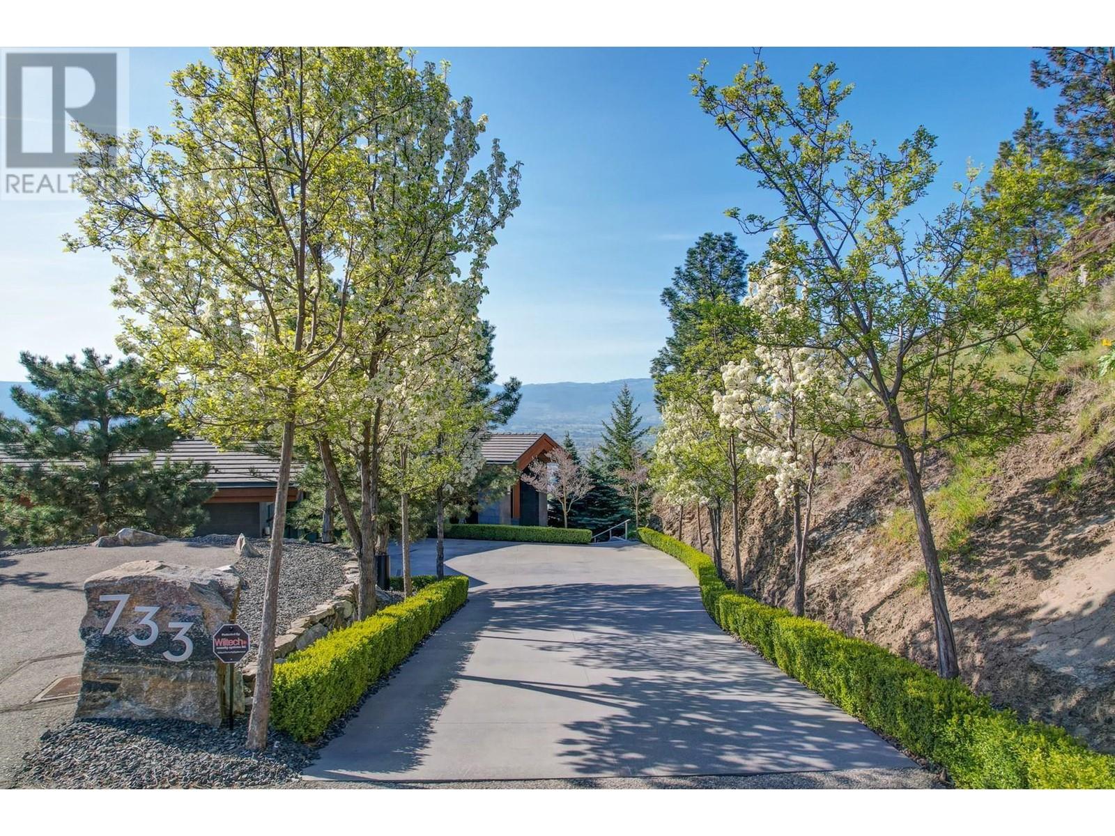 733 Forestridge Lane, Kelowna