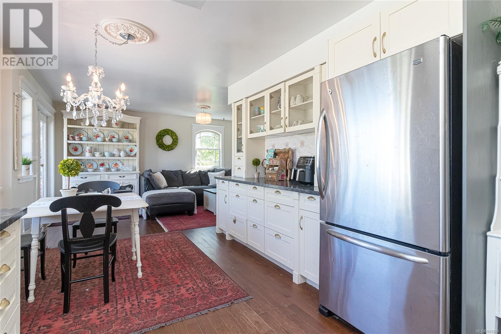  7989 See Sea Place, Central Saanich