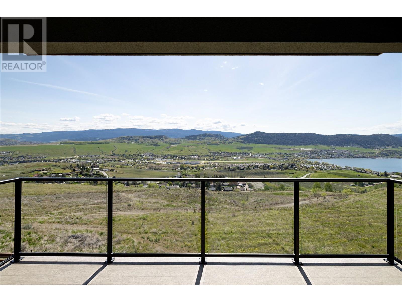 595 Vineyard Way N Unit# 9, Vernon