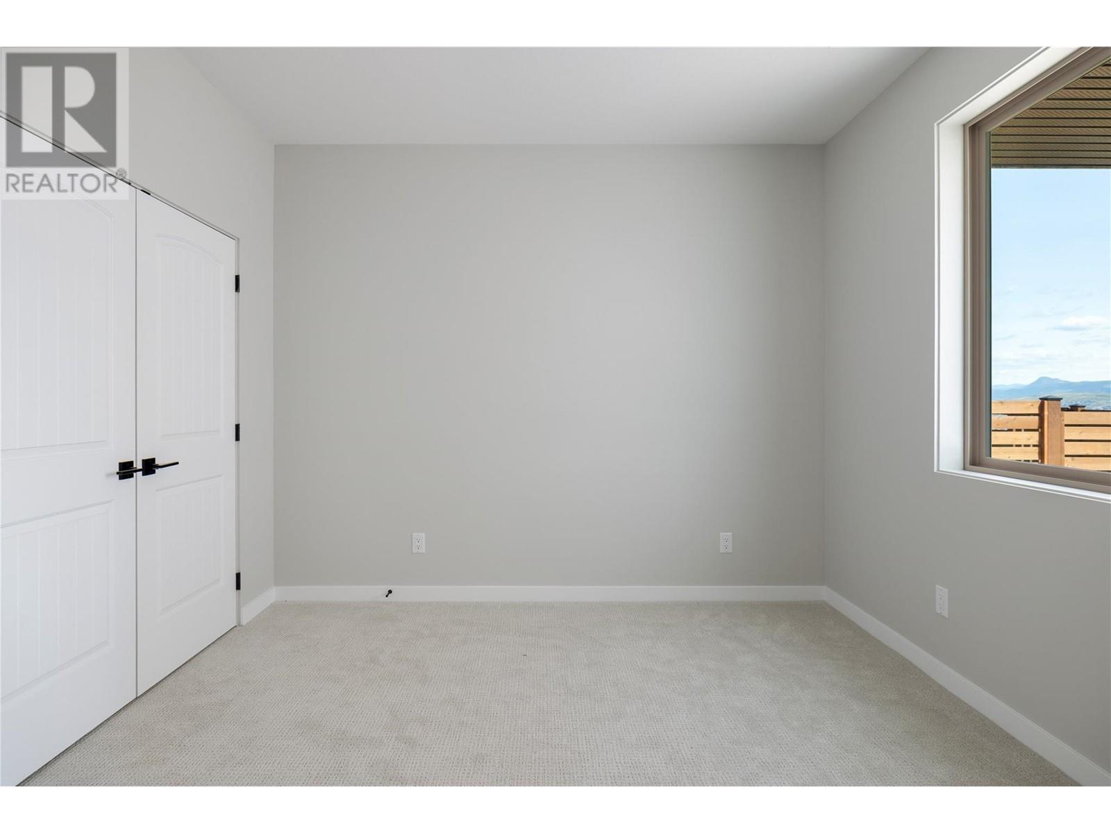 595 Vineyard Way N Unit# 9, Vernon