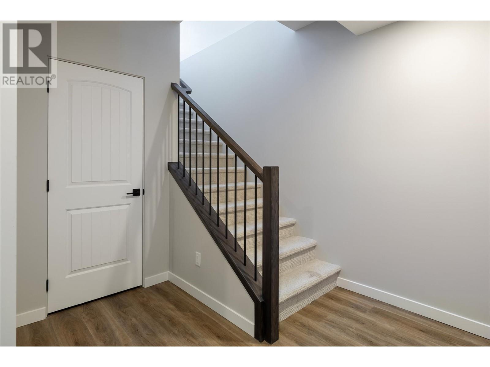 595 Vineyard Way N Unit# 9, Vernon
