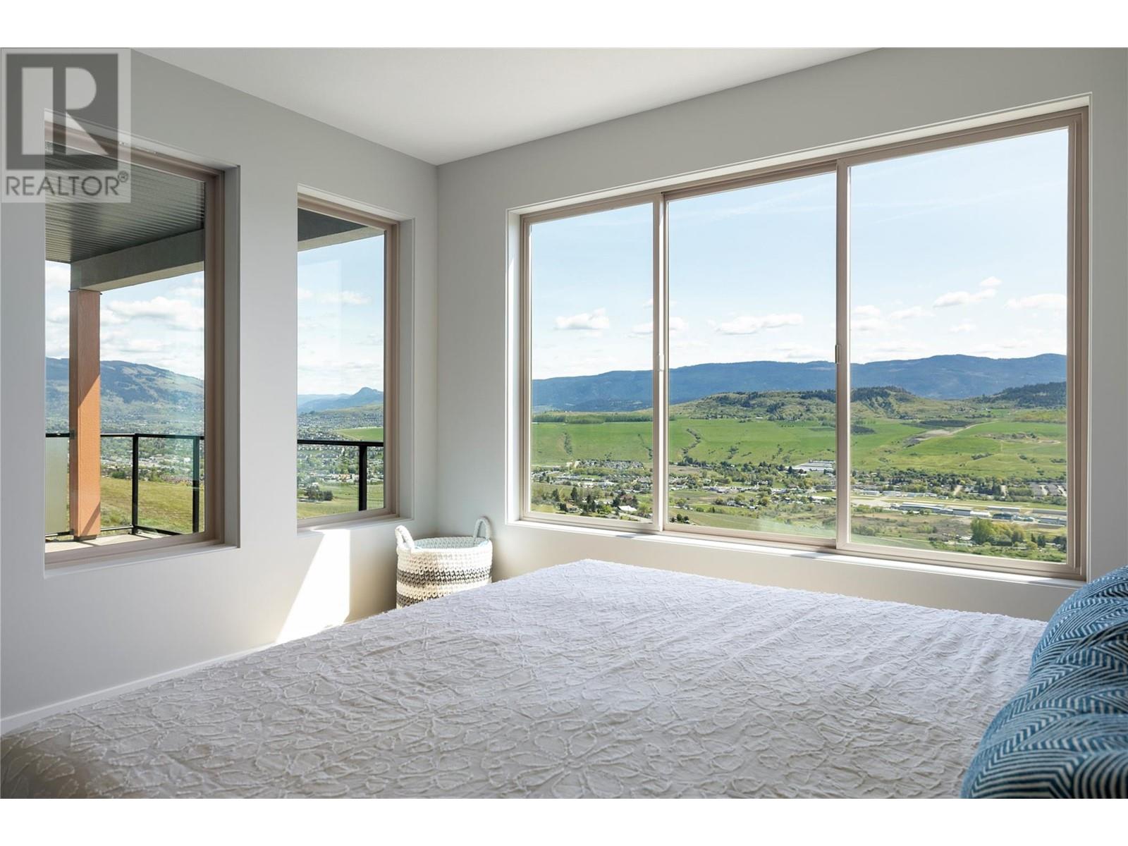 595 Vineyard Way N Unit# 9, Vernon