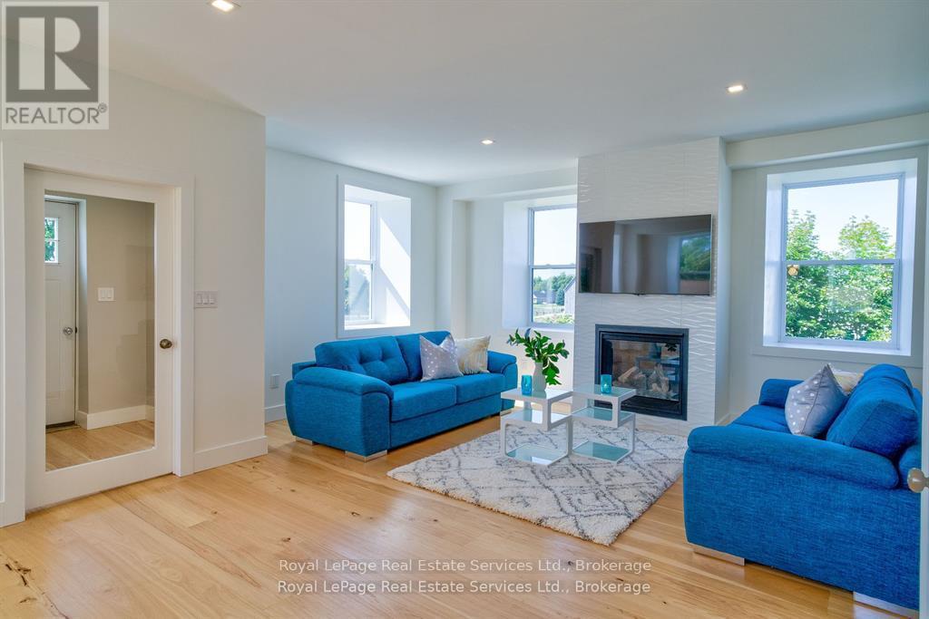 Photo 13 of 1748 Centre Road, Hamilton ON