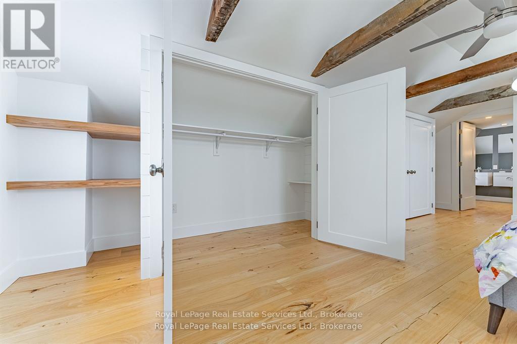 Photo 20 of 1748 Centre Road, Hamilton ON