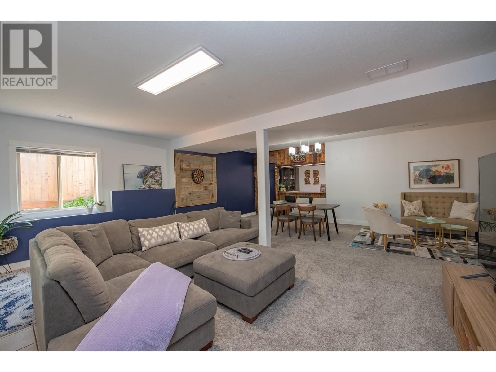 1927 Skyview Crescent, Lumby