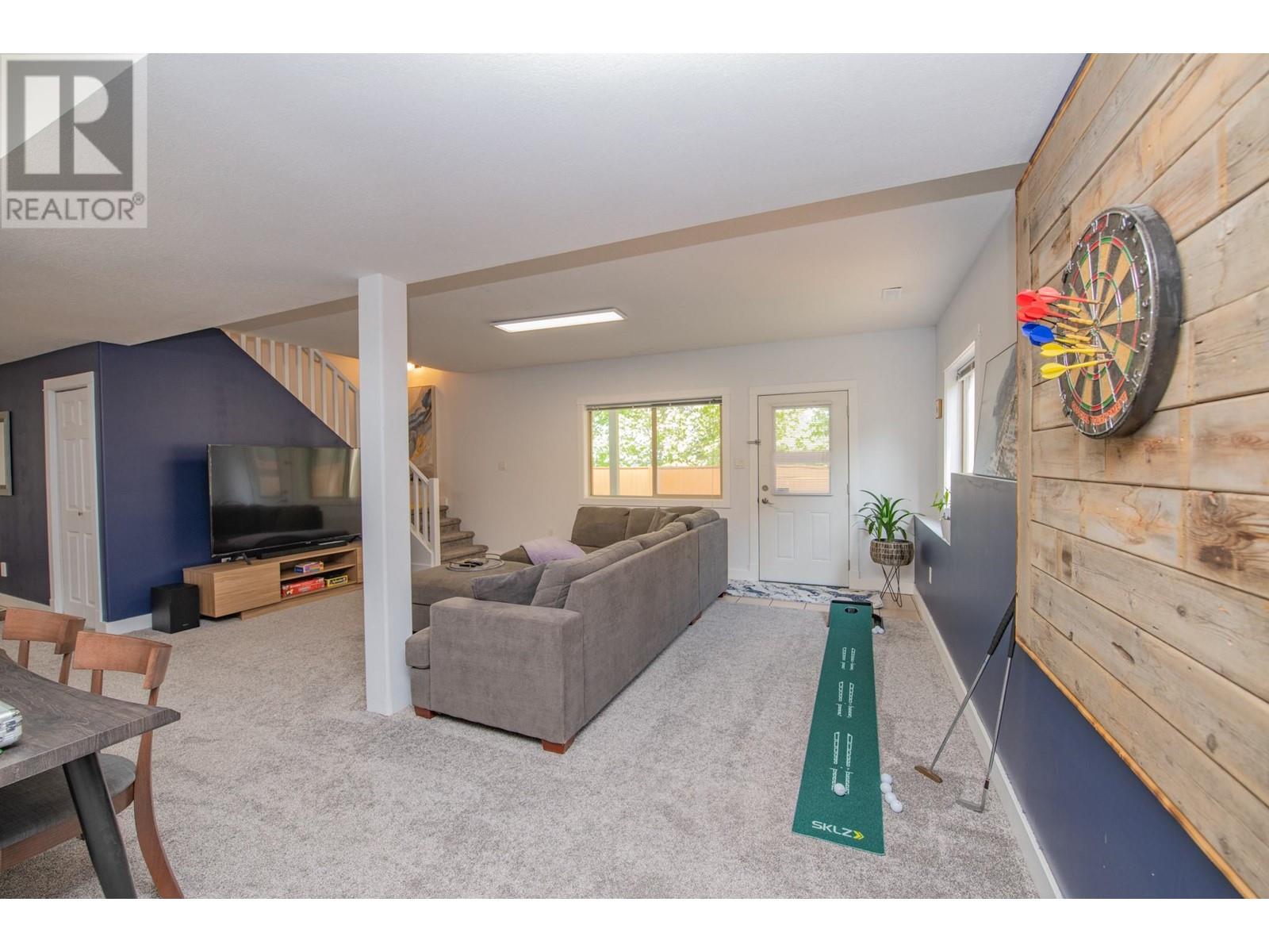 1927 Skyview Crescent, Lumby