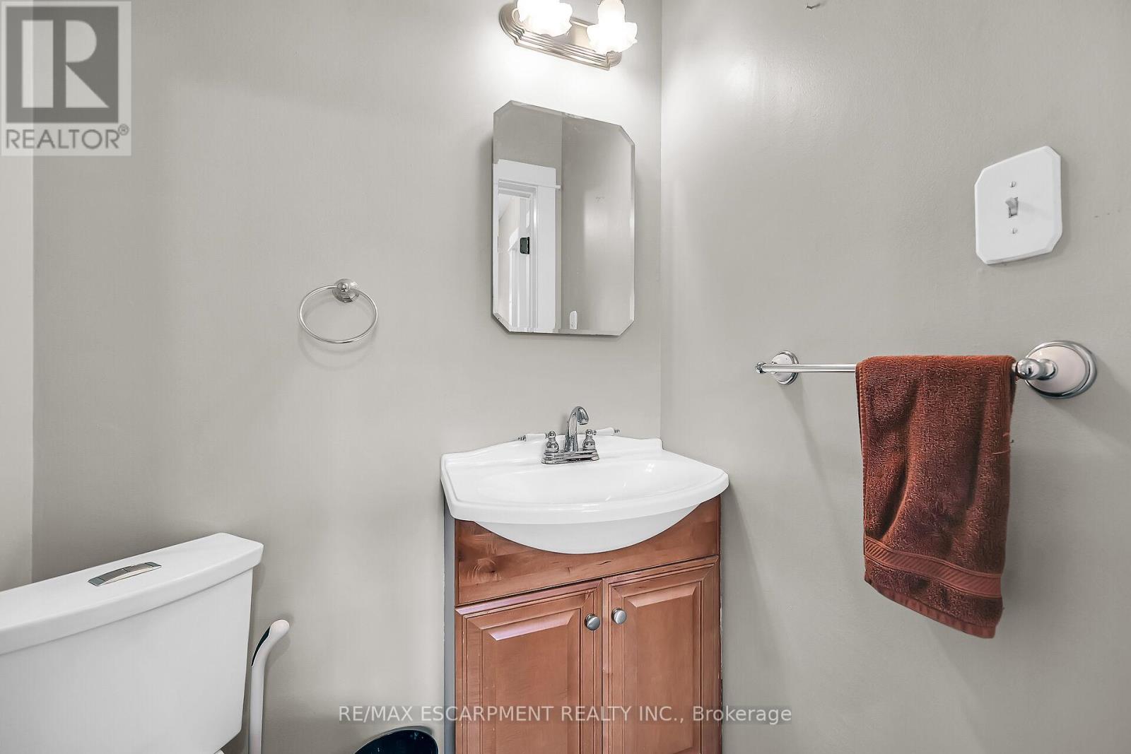 Photo 21 of 1044 Main Street, Norfolk ON