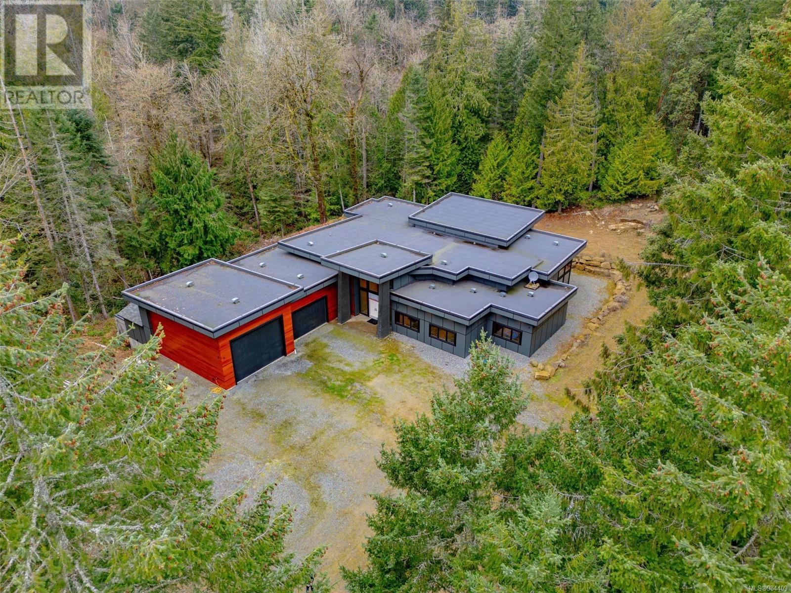 4811 Henry Roethel Rd, Ladysmith