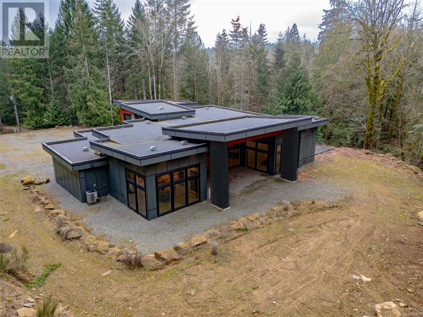 4811 Henry Roethel Rd, Ladysmith