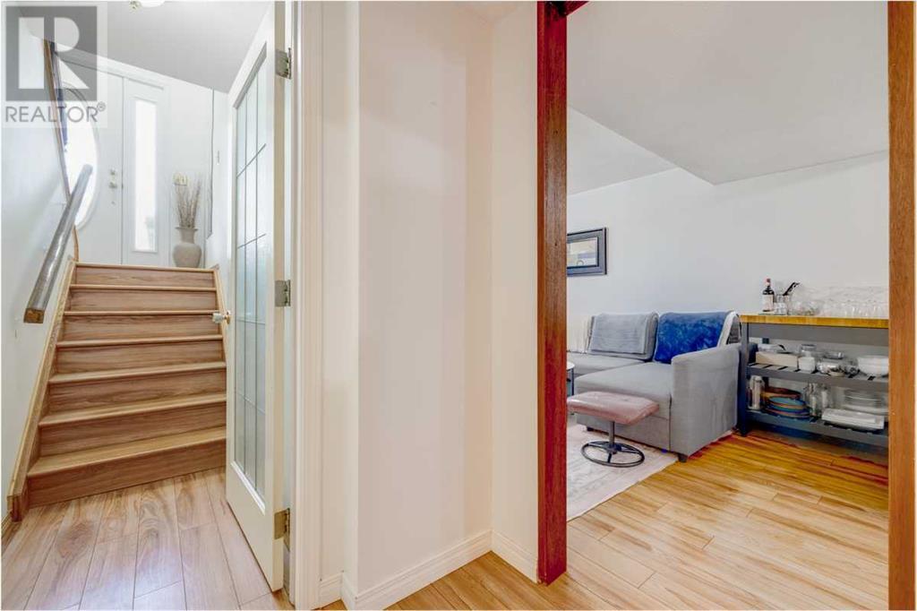 Single Family House Bi-level for Sale in  Dovely Place SE Dover Calgary 