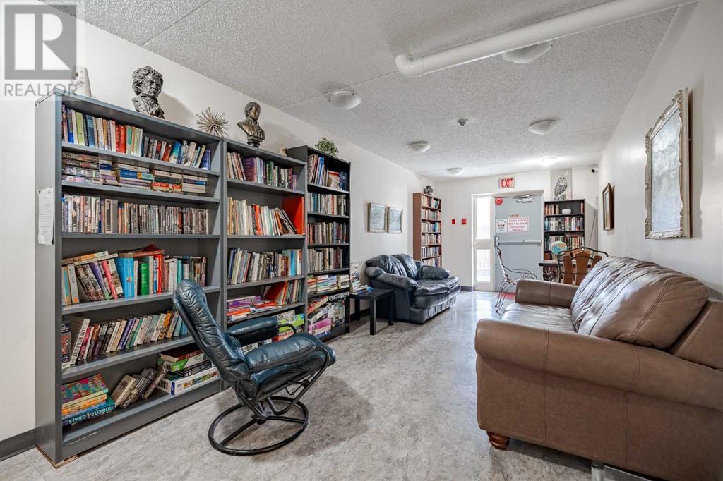 Single Family House for Sale in   Dalton Drive NW Dalhousie Calgary 