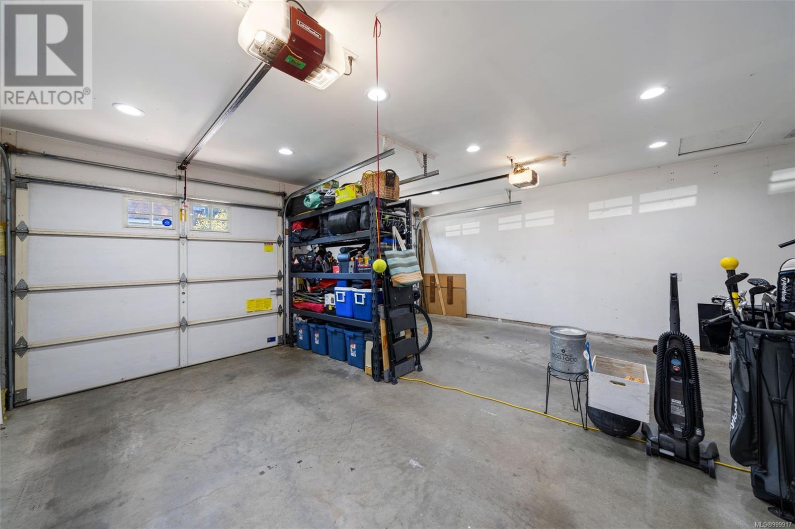 1 106 Aldersmith Place, View Royal