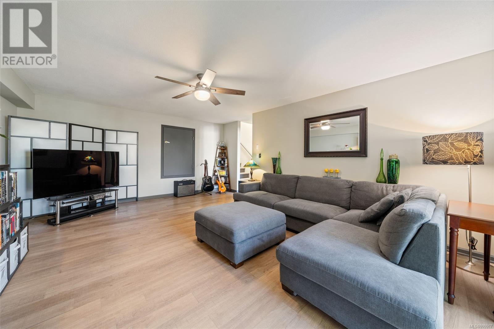 1 106 Aldersmith Place, View Royal