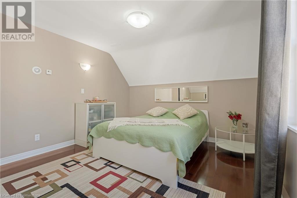 Photo 18 of 3324 Homestead Drive, Mount Hope ON