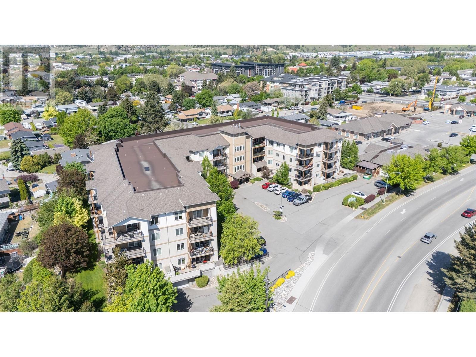 206 250 Hollywood Road South, Kelowna
